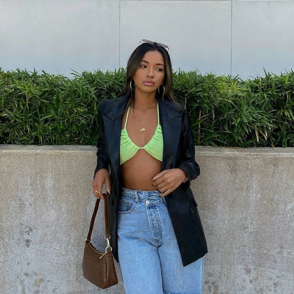 Clarke Top in Green - Picture 4 of 7